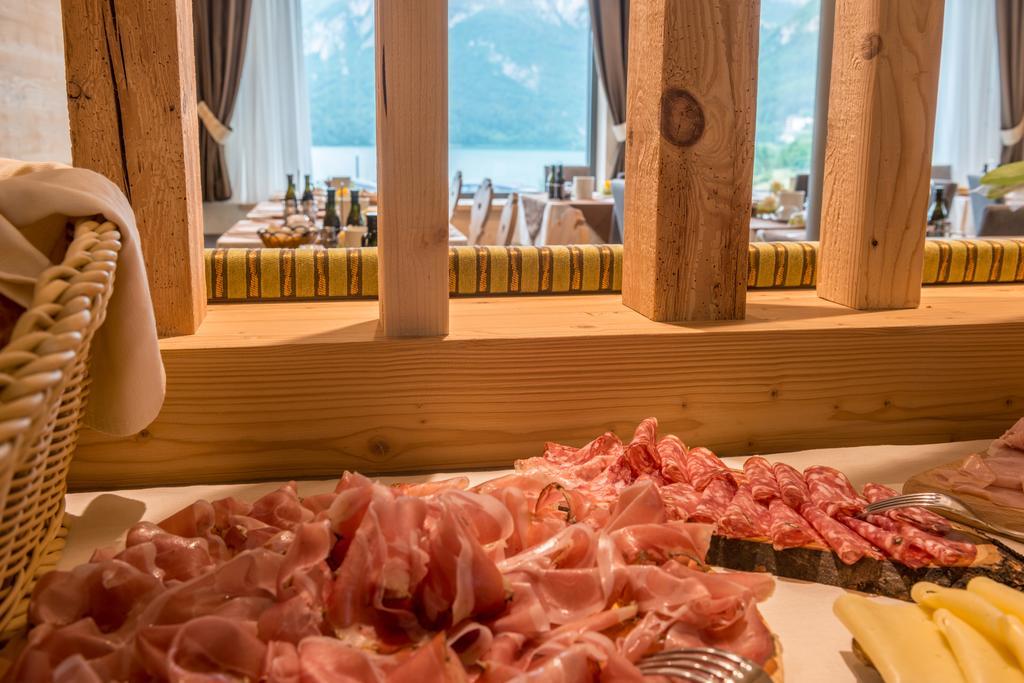 Hotel Fontanella Molveno Εξωτερικό φωτογραφία