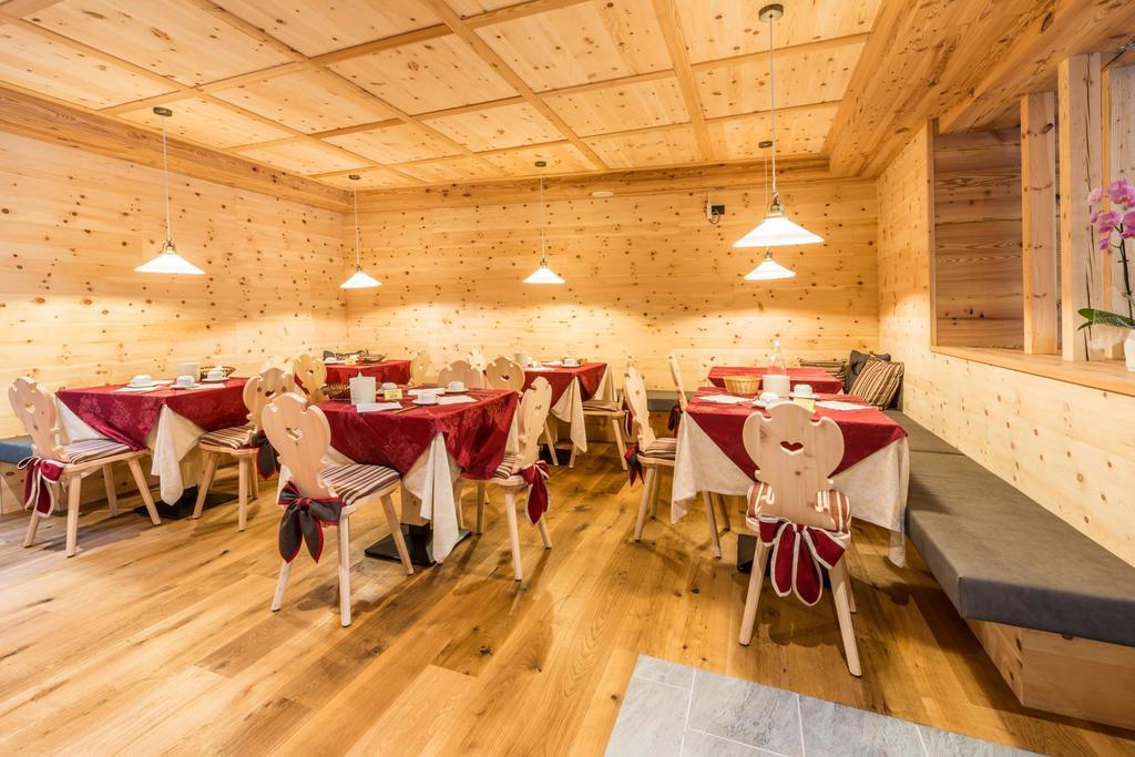 Hotel Fontanella Molveno Εξωτερικό φωτογραφία